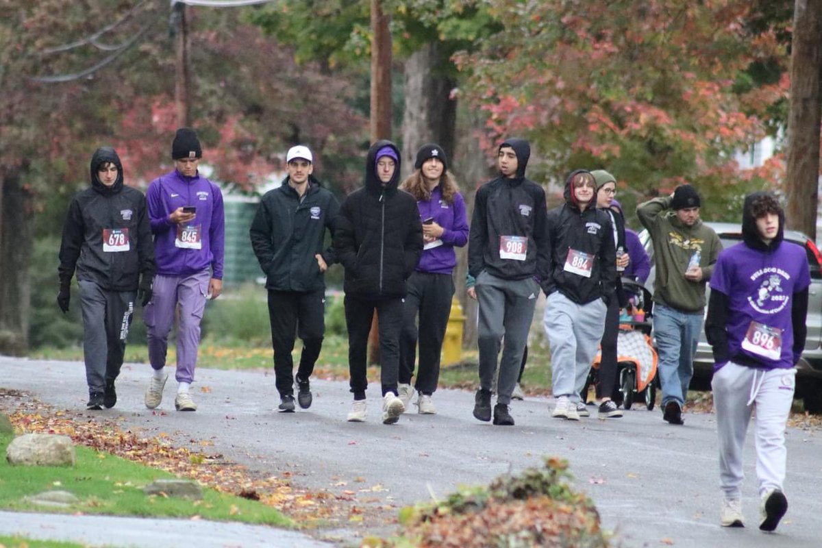 Hamburg_Soccer's tweet photo. 2023 Bulldog Dash!

Our JV and Varsity boys participated in the 5k today in honor of Conor Long💜

Conor was a leader in our program and tragically passed away in 2017. In a couple weeks we’ll announce the winner of our 2023 Conor Long Character Award! #BeLikeConor https://t.co/wS2WT5vjnr
