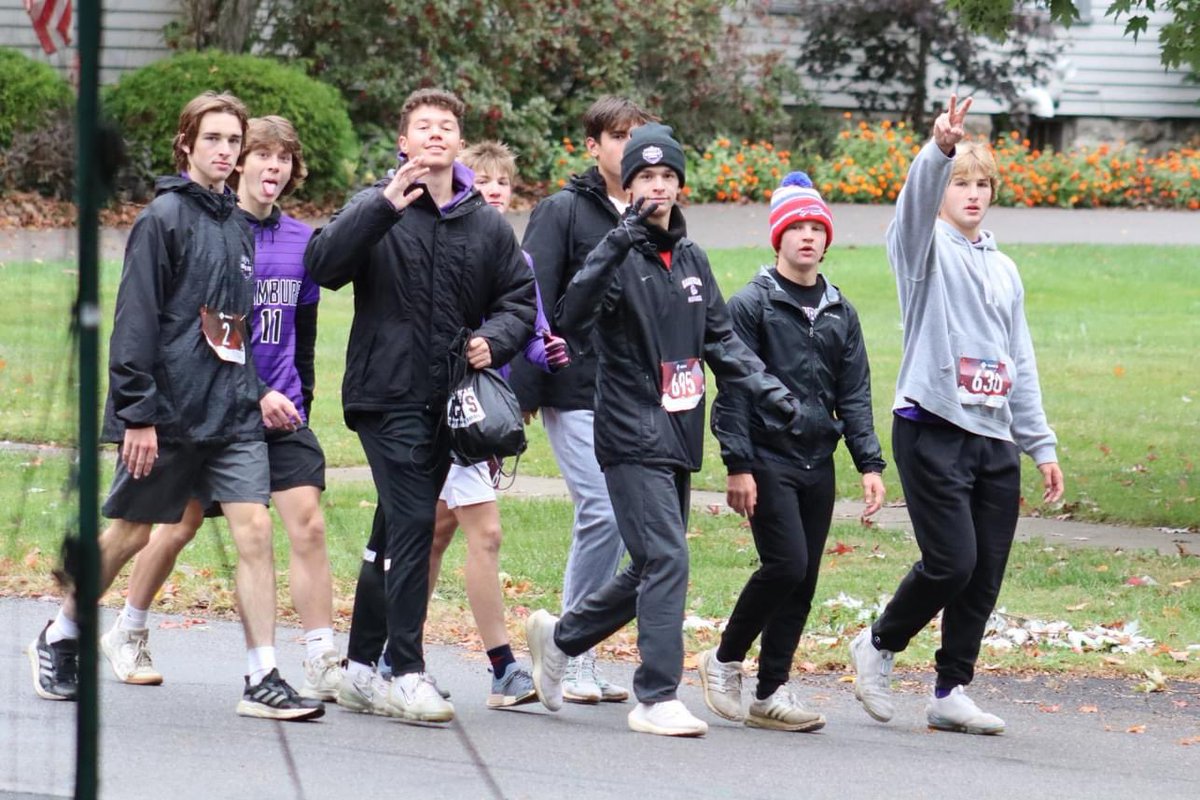 Hamburg_Soccer's tweet photo. 2023 Bulldog Dash!

Our JV and Varsity boys participated in the 5k today in honor of Conor Long💜

Conor was a leader in our program and tragically passed away in 2017. In a couple weeks we’ll announce the winner of our 2023 Conor Long Character Award! #BeLikeConor https://t.co/wS2WT5vjnr