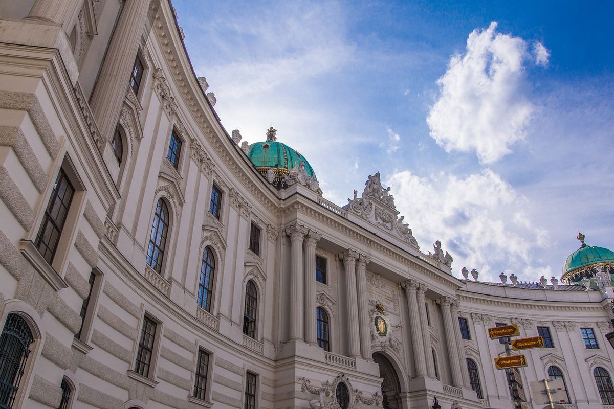gfs_de's tweet photo. "Green Producing - Green Filming: Braucht es eine europäische Harmonisierung?"- Mit der Frage beschäftigen wir uns am 18. 10. in Wien bei der Podiumsdiskussion von EU XX Film, der Akademie des Österreichischen Films und dem Österreichischen Umweltzeichen https://t.co/RNUyB99FzH https://t.co/0RyXTbmMRK