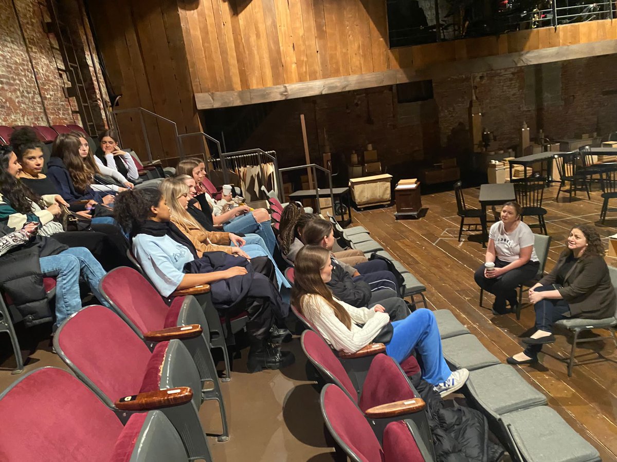 HeathfieldDrama's tweet photo. Thank you to Producing Artistic Director Jill Rafson of @classicstage for her valuable and insightful talk about the world of non-profit theatre and restaging classic theatre @HeathfieldAscot https://t.co/M0c6kEks7E