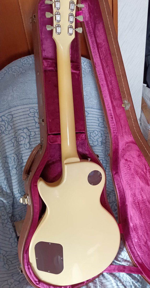 nagaimichi0's tweet photo. #機材売ります
2008年製
#Gibson
#CustomShop
#HistoricCollection
#LPR7 CW
#LespaulReissue
ケースはCustomShop製の黒ケース付きになります
30万円〜
本日22時で締め切ります。
ご希望の方はDMまで https://t.co/S3lwWjpDyq