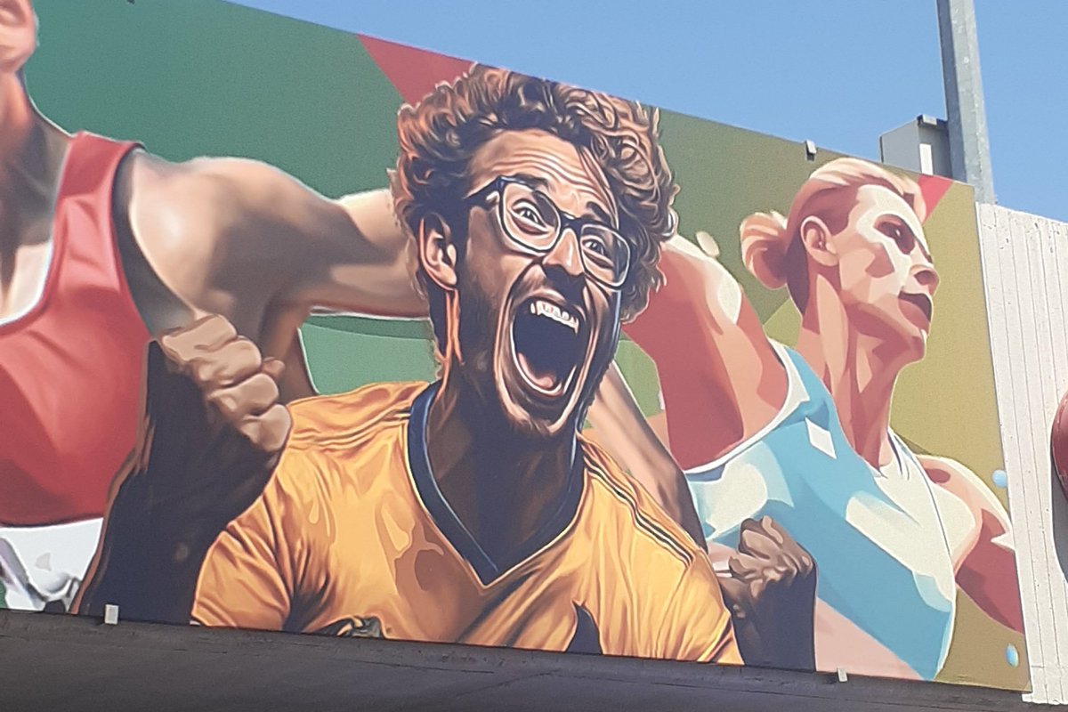 freddymerken's tweet photo. Acabo de pasar por el estadio nacional y resulta que están usando AI para la propaganda de los Panamericanos. Pa los que pensaban que hacer la competencia se bowlling en el happyland era ordinario: https://t.co/ihFmHEjJMQ