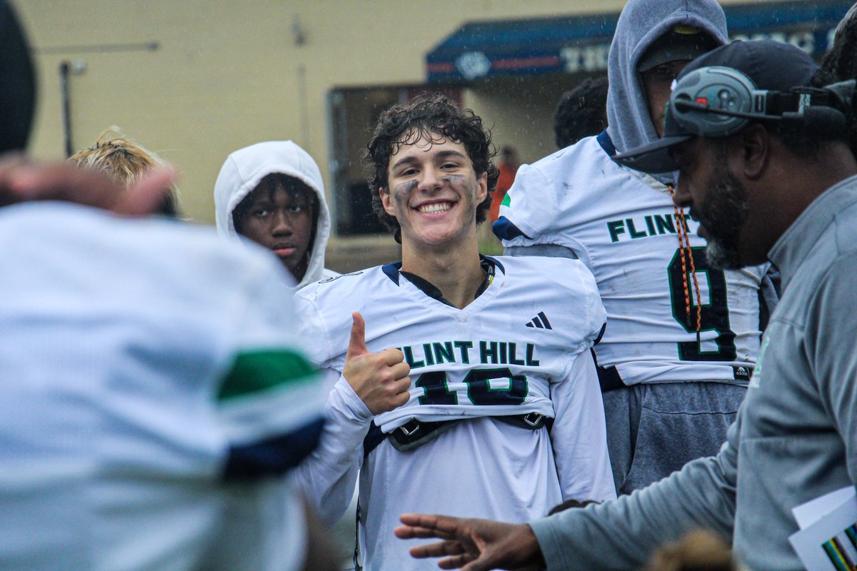 Huge day for the boys yesterday! 1-0 in conference play and now onto Friday night lights at the hill

<a href="/CoachP_eterson/">Coach P 🍎🏈📚🎓CoachesHelpingCoaches</a> <a href="/FlintHillFball/">Flint Hill Football</a> 
#SparkTheFlint