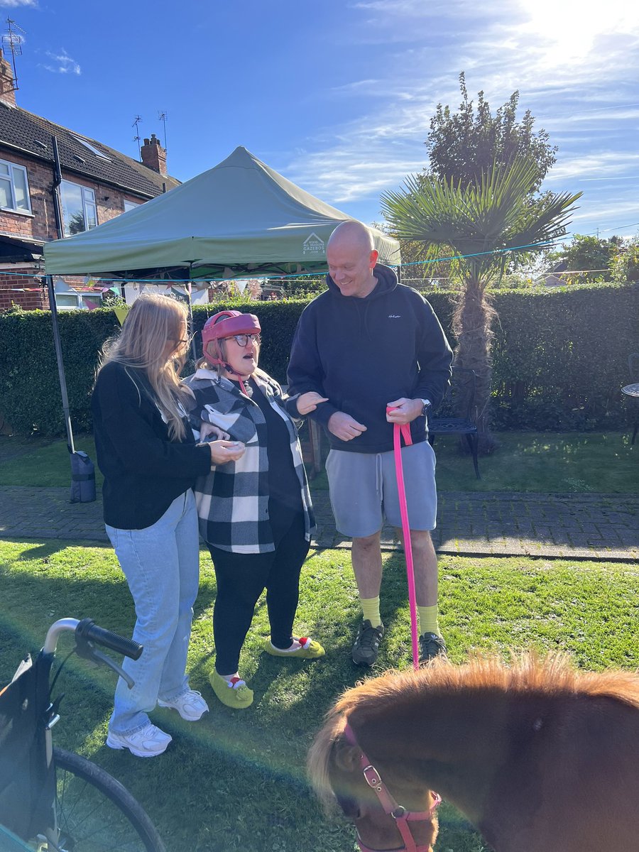 Therapony4's tweet photo. What a lovely visit this afternoon to meet new friends. Our first lorry trip with Bumble. He was awesome. Sunny and Boo enjoyed the fuss and we had such a lovely visit of laughter and fun. #therapony #wellbeing #equineinteraction #disabilities #specialeducationalneeds https://t.co/eGhABhfRwr