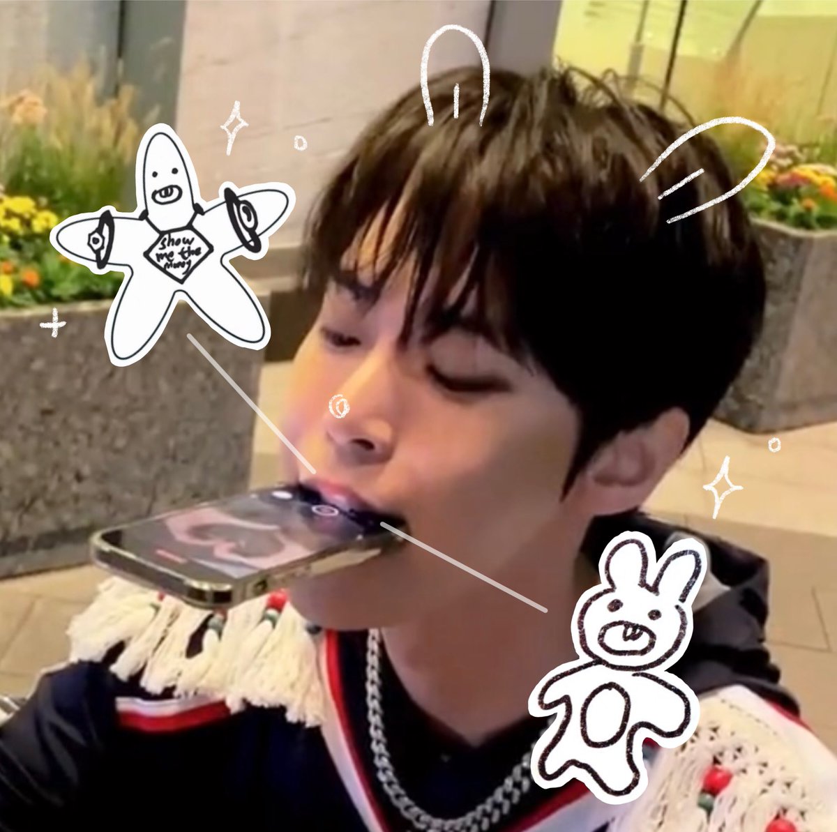 또잉 tweet media