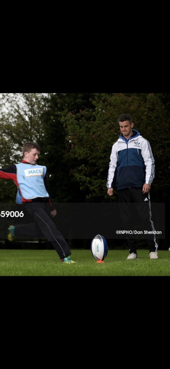 noellepower tweet media