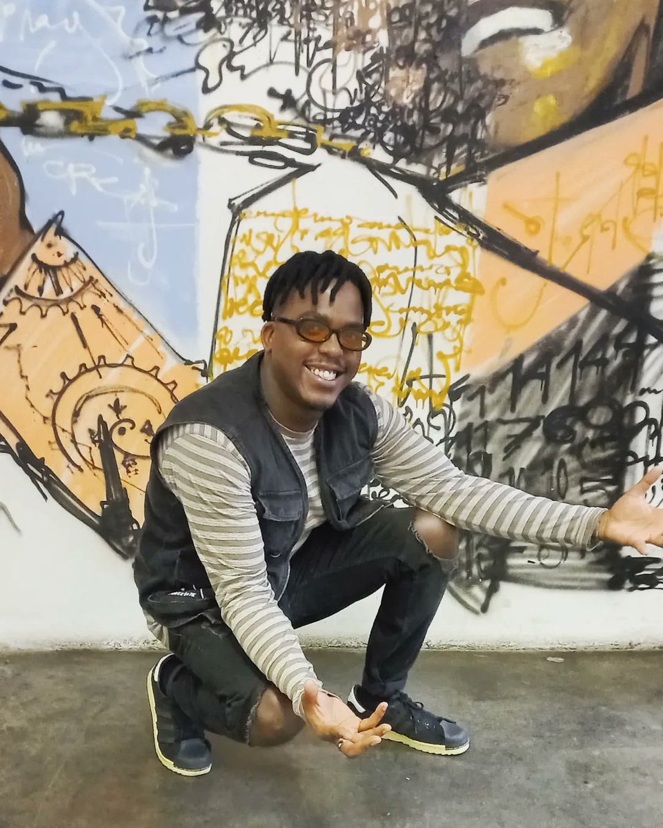 muezzintk's tweet photo. Pardon my crooked smile๐
๐ตClick the link in my bio to get my latest EP Don Drippington.
https://t.co/4g1pD1CSTX
#dripdoktor #potd #picoftheday #DonDrippington #DripHard #nicevibes #Lorddrippingtonthe1st #fashion #MuezzinTK #monatevibes #blackmenfashion https://t.co/TujM11nm9D
