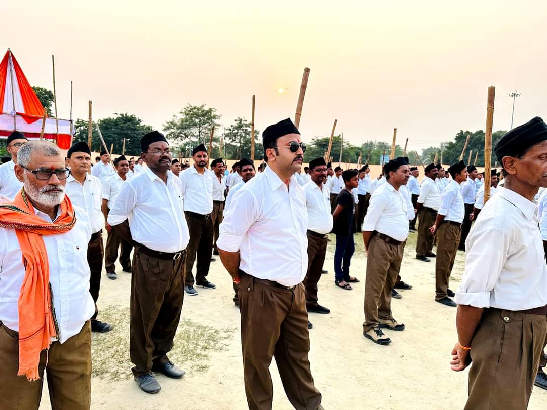 mla_hayaghat's tweet image. श्री  विजयादशमी उत्सव के अवसर पर पथसंचलन में भाग लिया 🙏🚩

#RSSVijayadashami2023
Rashtriya Swayamsevak Sangh (RSS)