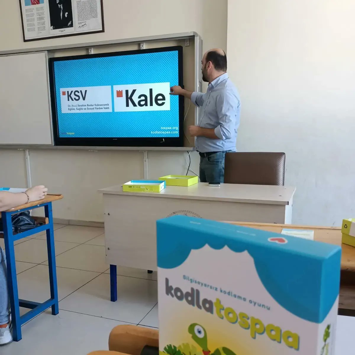 kodlatospaa tweet picture