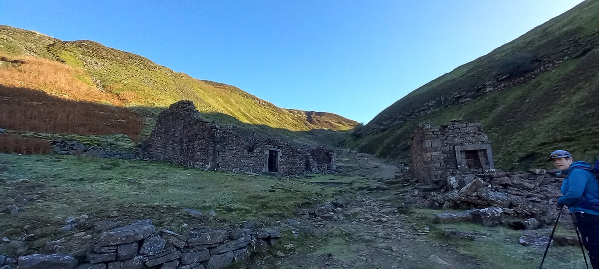 Steve72Outdoors's tweet photo. Heading  up #SwinnerGill past the old Lead mines on the way to #RogansSeat #DalesThirty @yorkshire_dales #Getoutthere  #GetOutside https://t.co/blflMhUgyu
