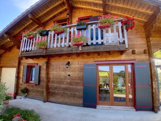 polyhabitat_'s tweet photo. Une  jolie installation couleur posée par les Equipes Polyhabitat Volets Composite 🥰
https://t.co/Y9qjne9H7G
Un projet ? contactez-nous : https://t.co/4UyNtcV1IO https://t.co/iqNX0qAUol