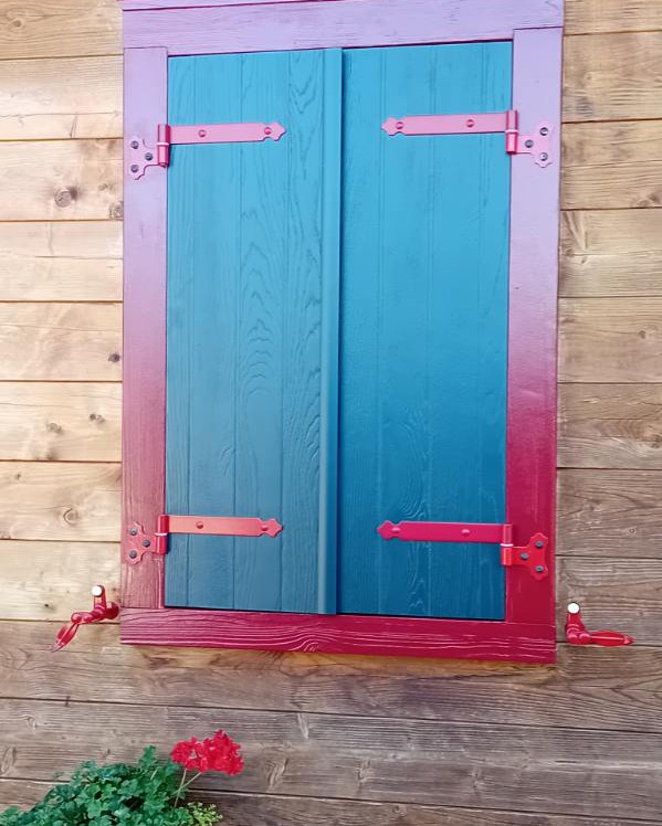 polyhabitat_'s tweet photo. Une  jolie installation couleur posée par les Equipes Polyhabitat Volets Composite 🥰
https://t.co/Y9qjne9H7G
Un projet ? contactez-nous : https://t.co/4UyNtcV1IO https://t.co/iqNX0qAUol
