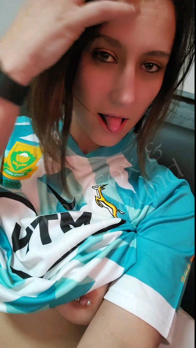 FoxandherHound's tweet photo. It's a big one tonight!!!
How are you showing your support?

#RWC2023 🏉💚💛 https://t.co/neDO1HzkM0