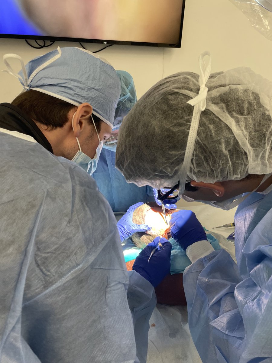 UMDNeurosurgery's tweet image. Another great day in the lab with our colleagues from @HopkinsNsurg and @MGUHNeurosurg. Looking forward to Part 2 for Endoscopic approaches!