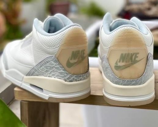 JustFreshKicks tweet media