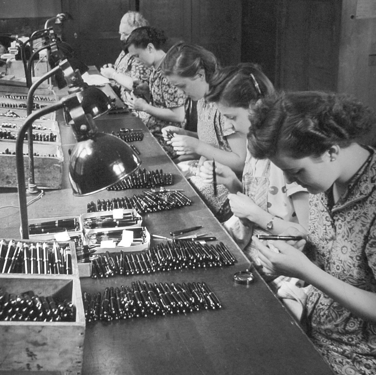 PensStudio's tweet photo. Following the release of the Ebonit Sport inspired by Kaweco's 140yrs old history.... let's explore Kaweco's story in a bit more detail: 
https://t.co/5a5YDSYPf9

#kaweco #since1883 #fountainpens #vintage #manufactureprocess #historygeek https://t.co/a7cB5DvbLe