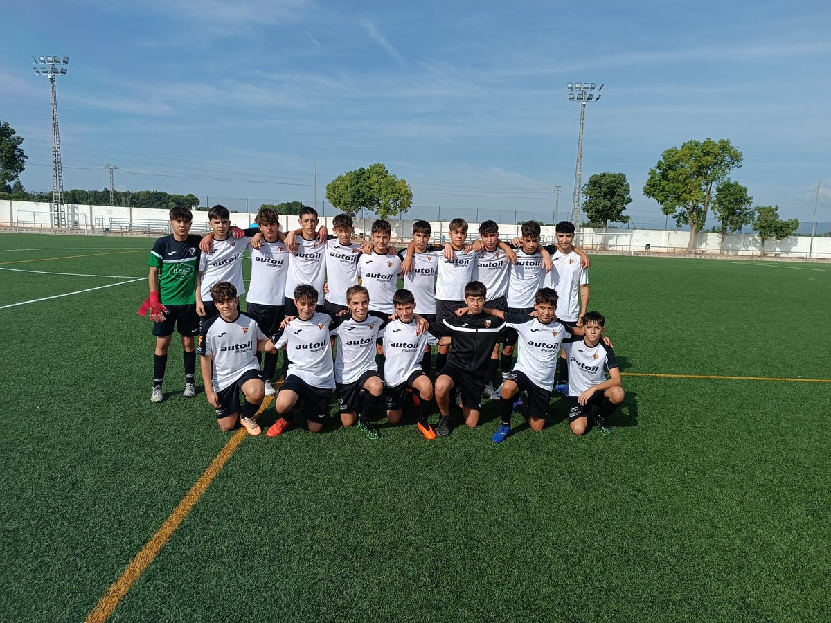MuserosF's tweet photo. Este mati al municipal el Cadet B ha guanyat 3-1 ,front el Beniparell,  pronte els de Angel han marcat dominant el partit. #avant #amunt https://t.co/gA6X2yYsQf
