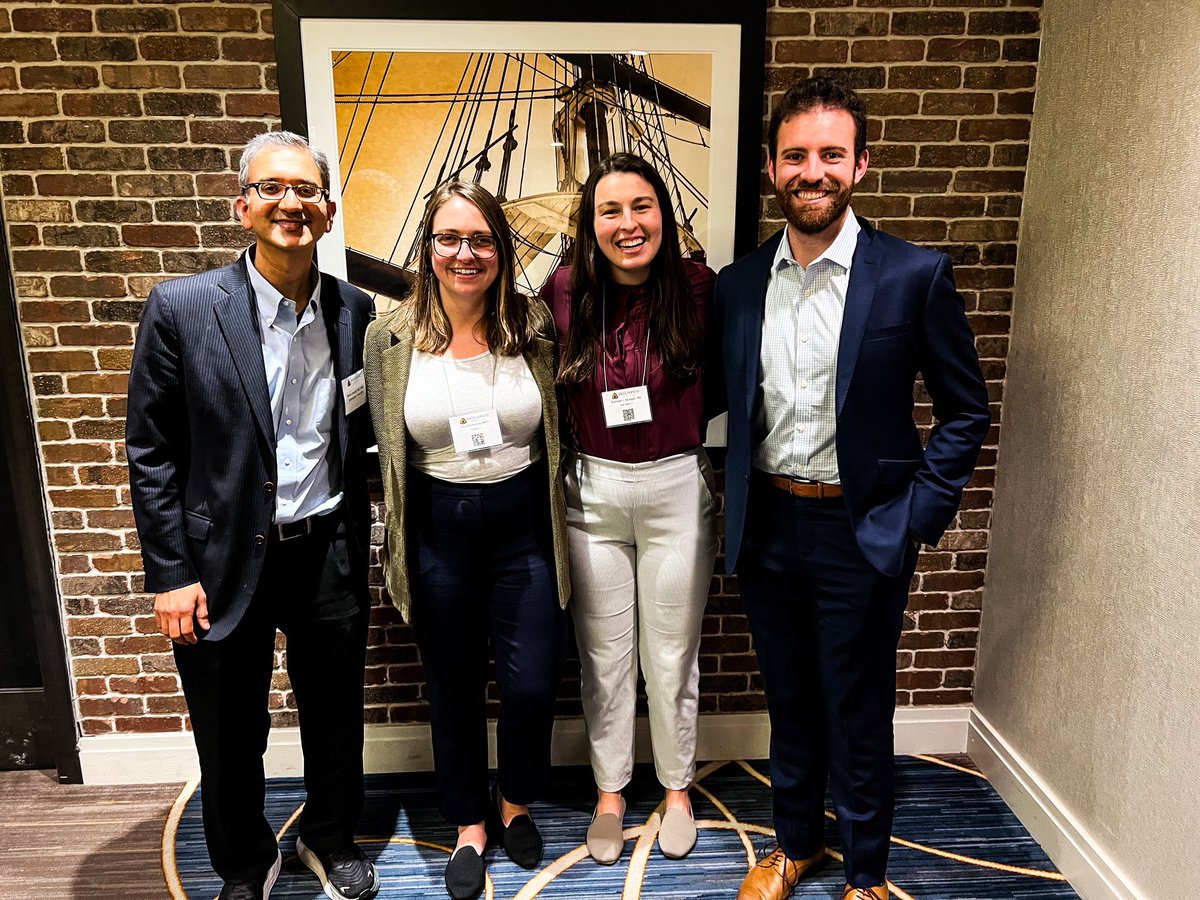 A wonderful weekend @hvpaa annual conference! Grateful for the opportunity to present on implementing a HVC curriculum @QUmedicine w/@kurkur_e @AlexMass98 @Brendan34440711, meet STARS from across the country, & see @RahulAnandMDMBA receive a @CostsofCare faculty excellence award!