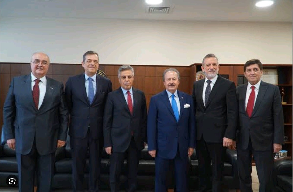 Cavit Çağlar herkesi ayağına çağırdı federasyondan iş adamına kadar konu #Bursaspor  inşallah düzlüğe çıkacağız