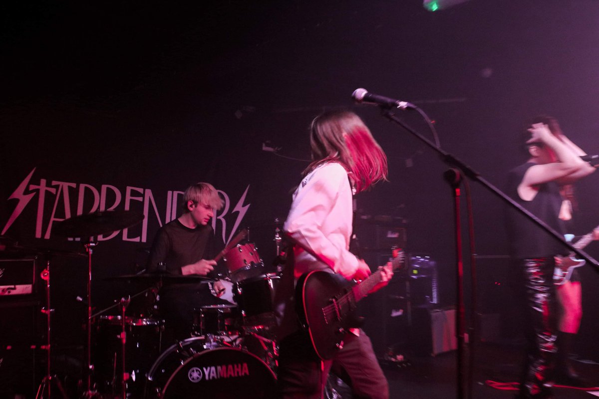 what a night... what a crowd….. what a show! thank you SO much to everyone who came to @CathouseGlasgow and a everyone who came and chatted after the show it was AMAZING meeting you all and hanging out! thank you @STARBENDERS for having us! please keep streaming emo! 🖤