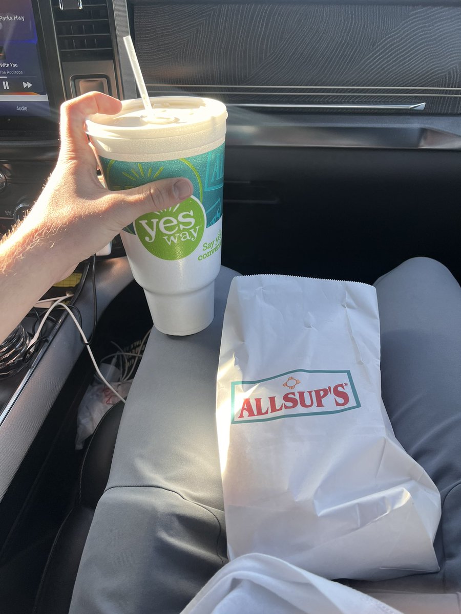 Eisenhowershyt's tweet photo. #SundayCoke road-trip styleβΌοΈ 2 allsups burritos down the hatch! Yup! El Paso, Texas didnβt disappoint but itβs still #FuckNewMexico and illegalsπ£οΈ https://t.co/uep7m2Rq7P