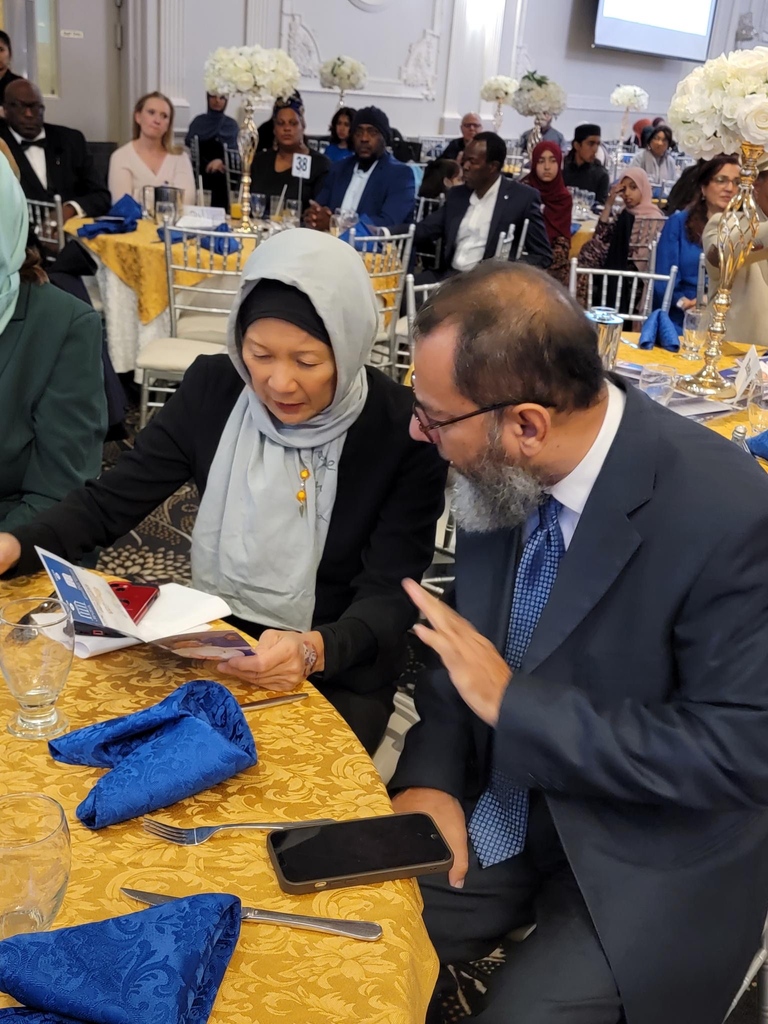 MayorOliviaChow's tweet photo. Thank you to @mwcanadaorg for having me here today.

Your work giving people hope and giving back to the city is incredible. It’s that generosity, the commitment to one another, that we must hold close. 

You truly help to make sure Toronto is a caring place. https://t.co/ZWpA1XKCTm