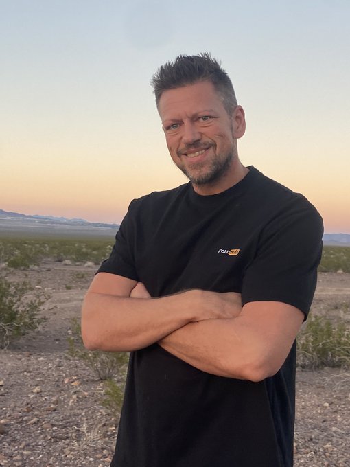 Make me hit 100,000 Subscribers @Pornhub and watch my free porn! https://t.co/tYNRY9UQ2G https://t.c<a class="tags" href="/tag/pornhub">@pornhub</a><a href="/tag/fitness"class="tags"><span>#fitness</span></a><a href="/tag/workout"class="tags"><span>#workout</span></a><a href="/tag/abs"class="tags"><span>#abs</span></a>