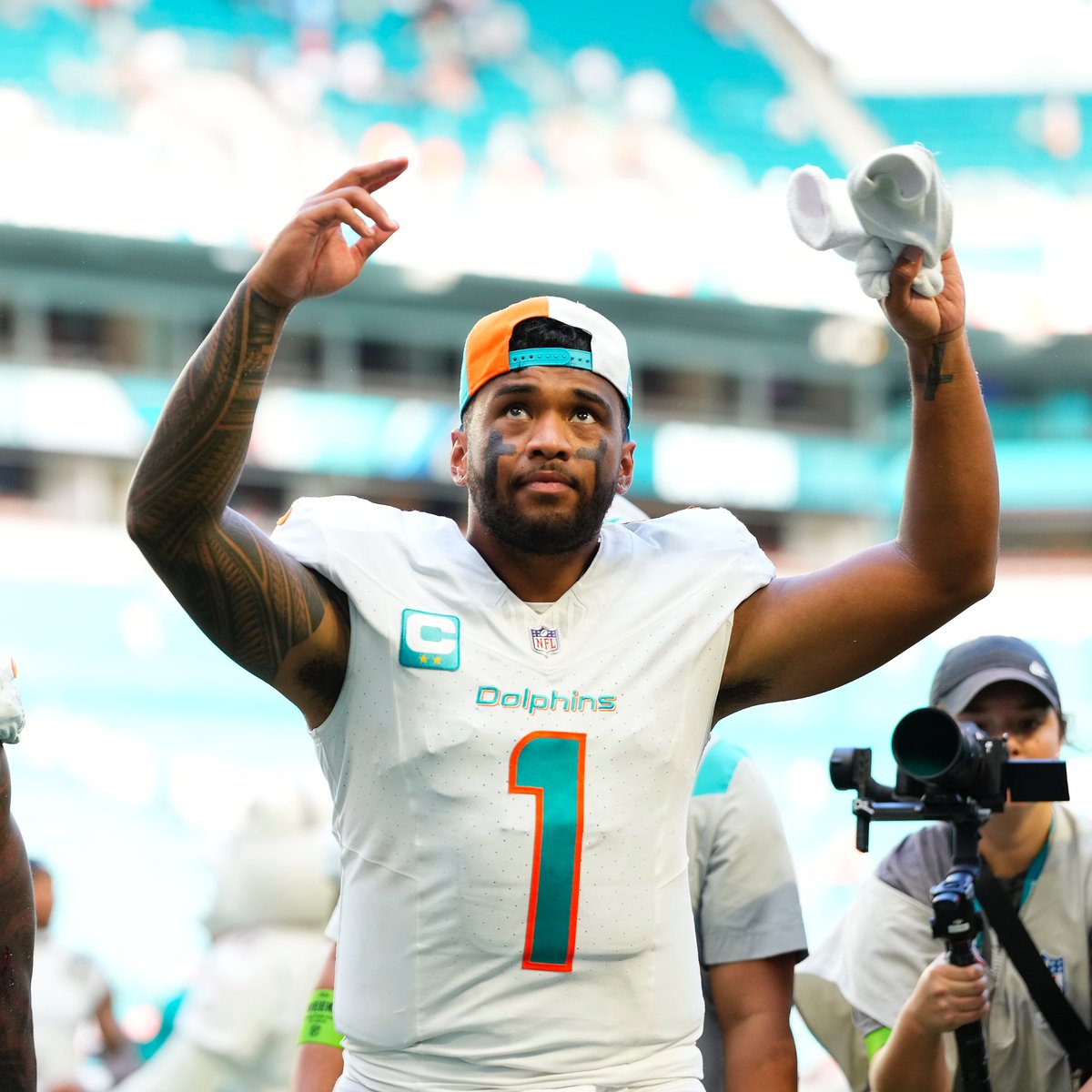 Tua Tagovailoa ranks this season

                             NFL Rank
Passer Rating        1st
Pass Yards              1st
Pass TD                  t-1st
TD/att                       1st
Yards/att                 1st
Yards/comp            1st

MVP?