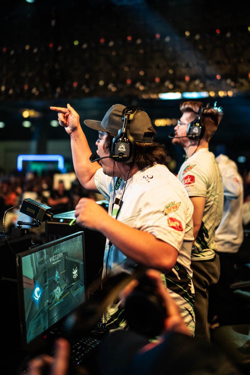 NEVER BACK DOWN NEVER WHAT