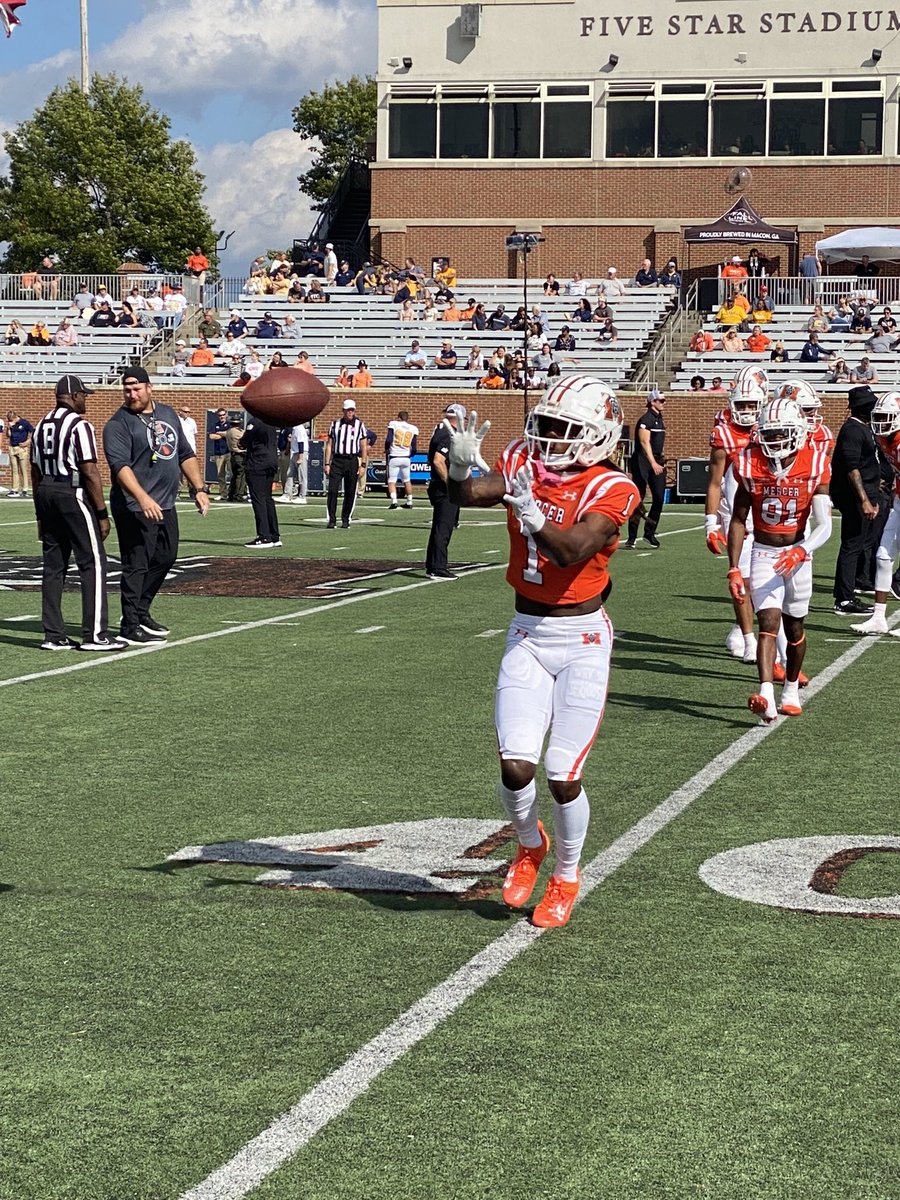 Enjoyed my game day visit to @MercerFootball . Fan support was strong. Great energy from the players and coaching staff while watching from the sidelines. Facilities are incredible, especially the weight room. Hope to visit again soon. @mtbeach29 @coachkeels4 @CoachCole828