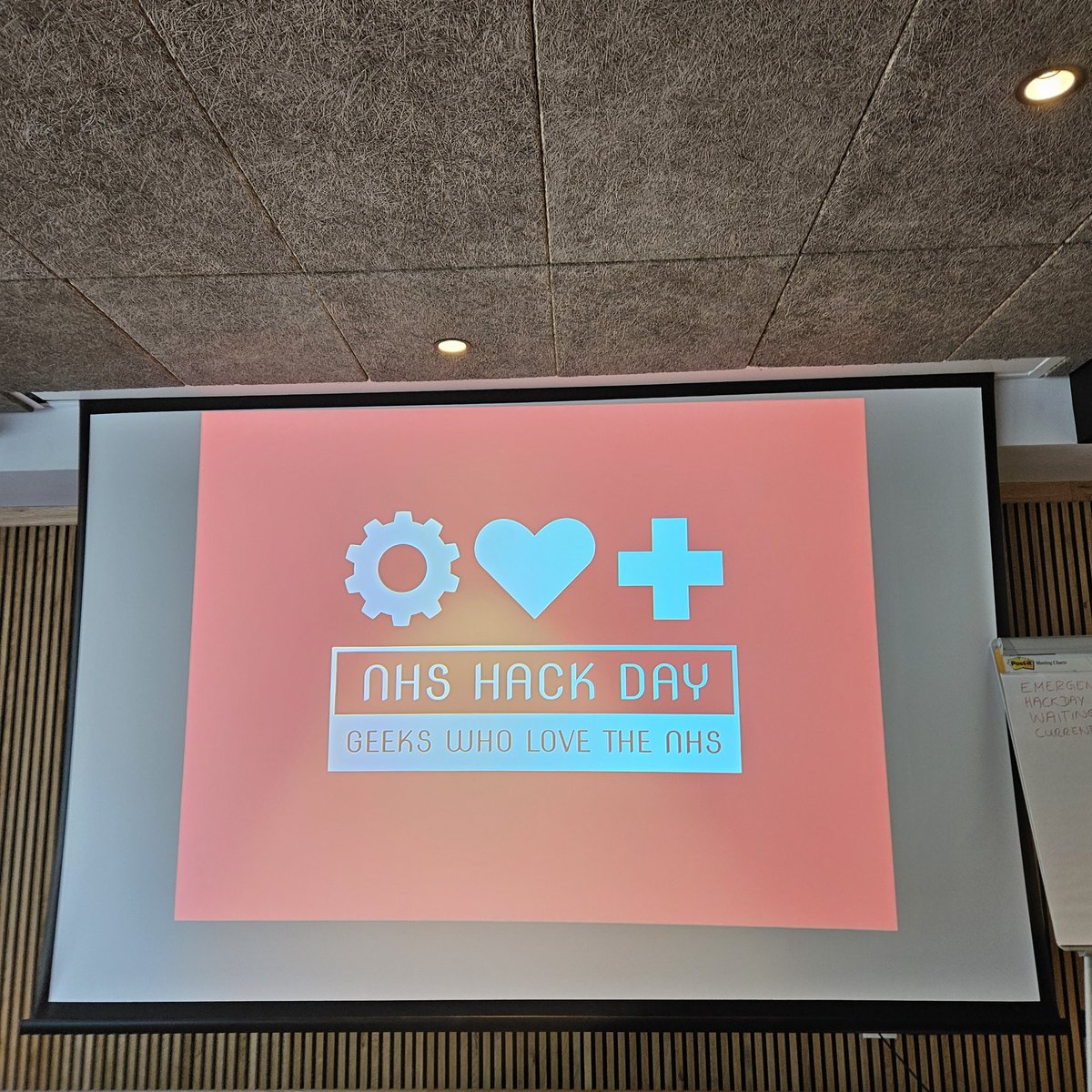 DHCCIO's tweet photo. 25th NHS Hackathon this weekend, first time in Leicester. Great to see teams working together on ideas &amp; coming up with prototypes. How do you encourage digital innovation in all aspects of health and social care? Let us know in the comments below! #NHSHD25 #hackathon https://t.co/GJpE8J5l7I