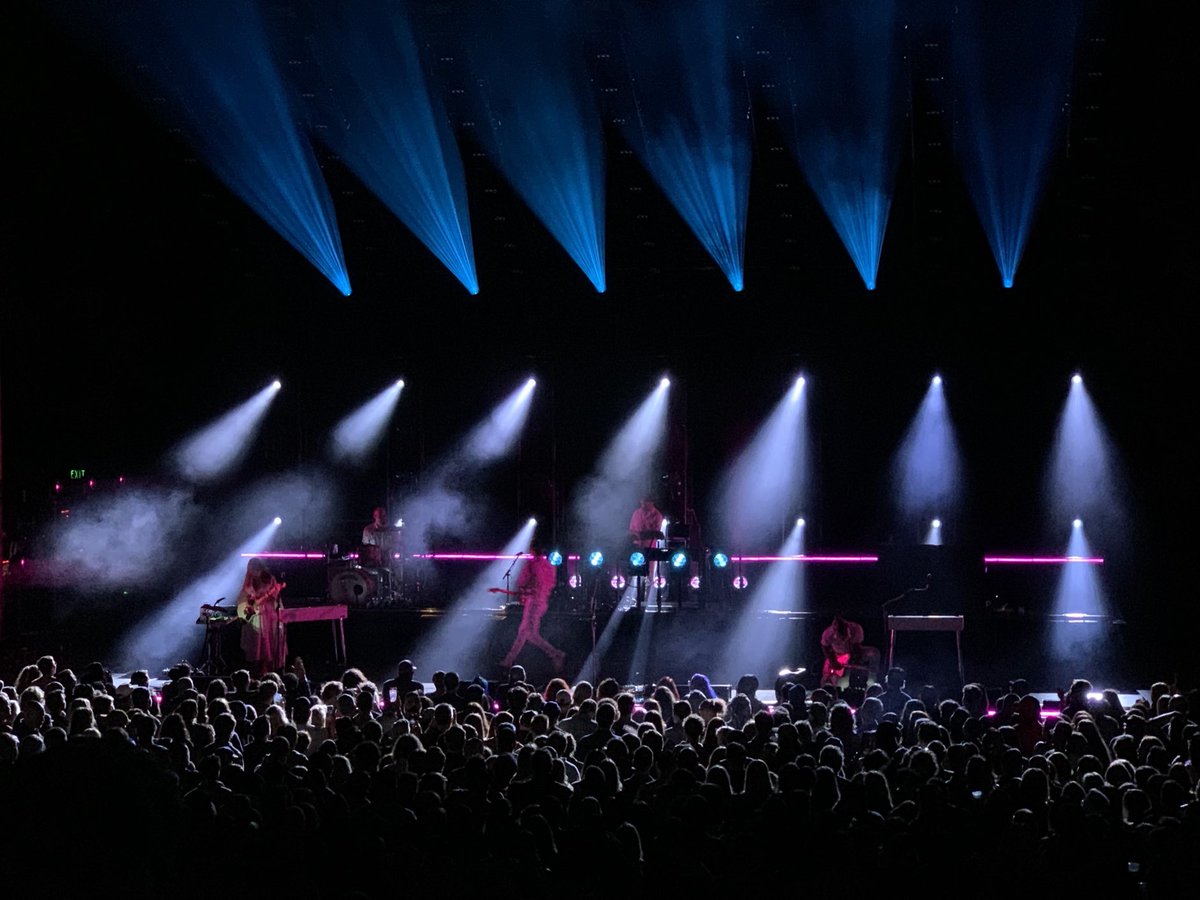 GetYoVitaminSea's tweet photo. ⁦The Postal Service &amp; Death Cab for Cutie on tour. Celebrating 20th anniversary of ‘Give Up’ &amp; ‘Transatlanticism’ ⁦@sbBowl⁩ ⁦@dcfc⁩ #epic #live https://t.co/ydLUwE2DPl