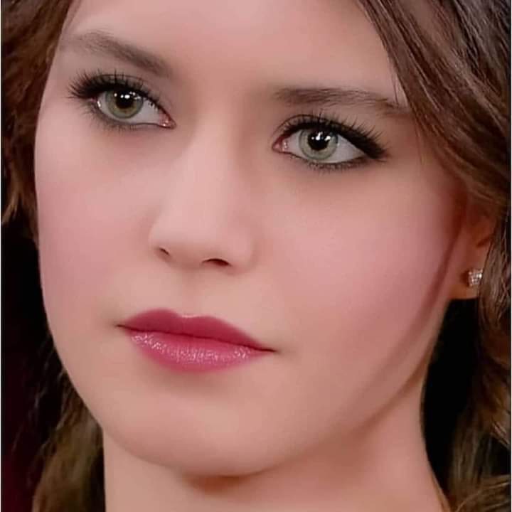 من يجرحك بلسانه عاقبه بصمتك فالتجاهل انتقام راقي جدا
وصدقه جاريه علي فقراء الادب 
فاصبر علي مايقولون واهجرهم هجرا جميلاً ....
كبرياء انثى 🥀