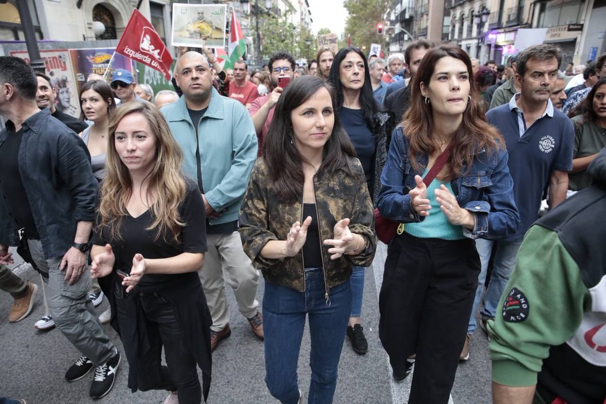ionebelarra's tweet photo. Las calles de Madrid se han llenado hoy de dignidad para pedir el fin del genocidio planificado del Estado de Israel sobre los palestinos y palestinas en la franja de Gaza. Palestina libertad. 🇵🇸 https://t.co/e99iAvKBqw
