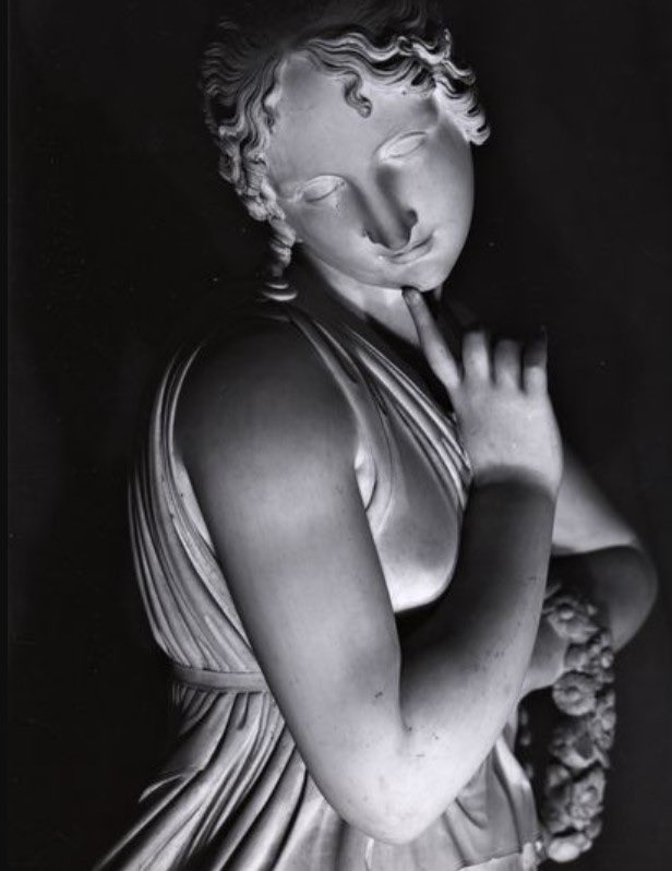 #ForteAmore
#ScrivoArte 
“Molti conoscono il tuo volto, tanti il tuo nome, pochi la tua anima”. C Schole✍️
#ConQuellaFacciaDaStraniero #SalaLettura <a href="/SalaLettura/">©️ Il Caffè Letterario</a> 
<a href="/DavLucia/">lucia davi</a> <a href="/ScrivoArte/">#ScrivoArte©</a> <a href="/bralella09/">Graziella Bracchi</a> <a href="/Mercurimc/">mariac mercuri</a> @Sensibilia8 <a href="/Vitality1978/">Silvia💞</a> <a href="/Petra71301259/">Petra</a> <a href="/patuc12/">Paola T.</a> <a href="/mi_oro13/">Ilary ღ</a> 
A C