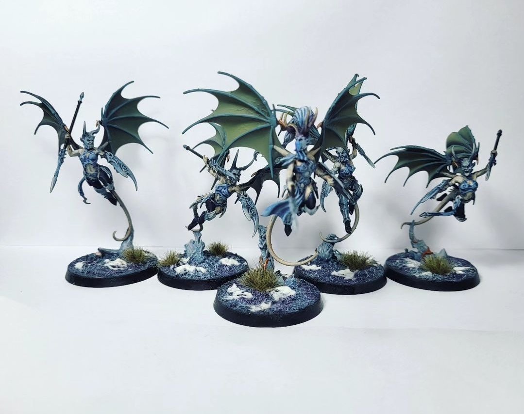 After a long time I upload something painted again, a finished #khinerai unit for my #DoK army 

#daugtherofkhaine #orden #khineraiheartrenders #paintingwarhammer #warhammer #warhammercommunity #warmongers #aos #ageofsigmar #ageofsigmarminiatures #tabletopminiatures