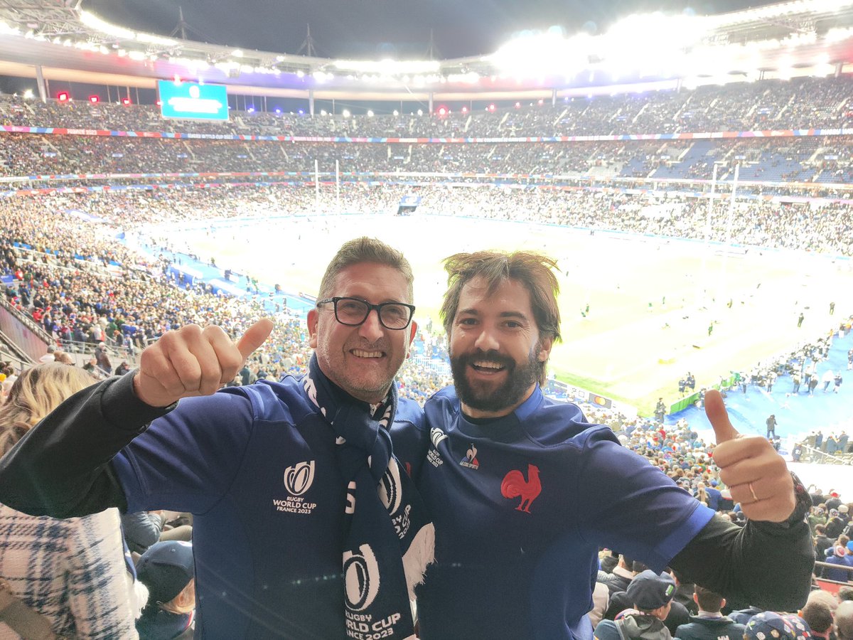 Quelle chance de vivre de telles émotions ! Merci @orange Merci la DOGSO ! En place pour ce quart de finale de rêve 🇨🇵🏉 #RWC2023 @Sam_audart @PhilippeDuhot @OrangeNvAquit @Cath_Voisin @christiane_tran