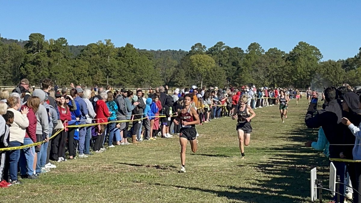 PaulDRivera1's tweet photo. Solid day. 16:48 at Lake Hamilton Invitational. 16th place #running #sports #crosscountry #arkansas #lakehamilton #run https://t.co/XzhgCjn9ux