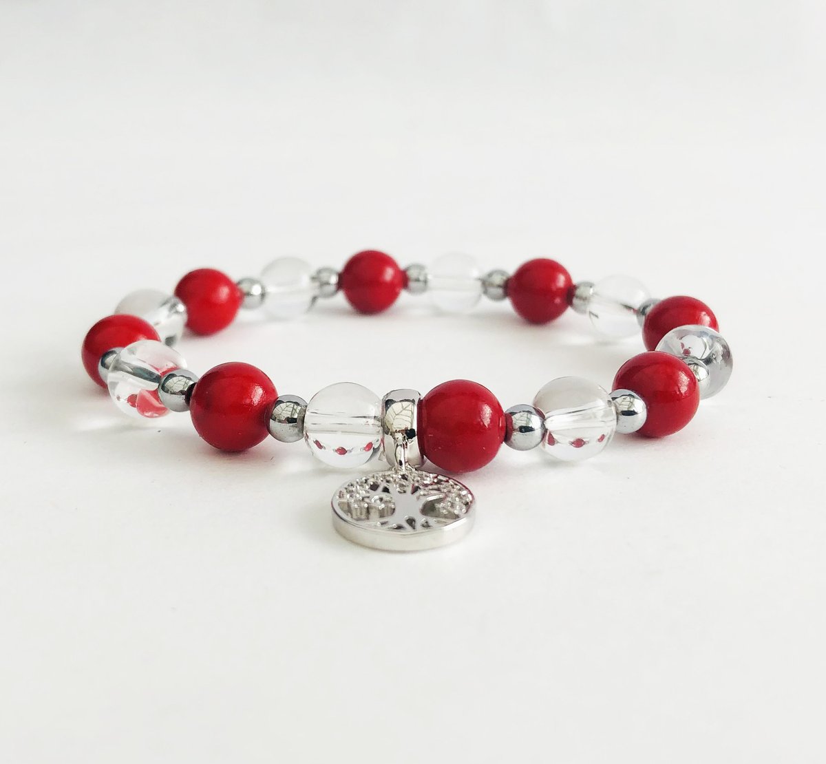 ValerieGiftsUK's tweet photo. #HandmadeInUK Red Gemstone and Imitation Clear Quartz Bead #Bracelet with Tree of Life Pendant. £10. Free UK shipping. We ship worldwide.
#ValerieGiftsUK 
#UKCraftersHour #CraftHour #HandmadeHour #CraftBizParty
https://t.co/J5xBBgC5Sm https://t.co/WeQzm4Q8ku