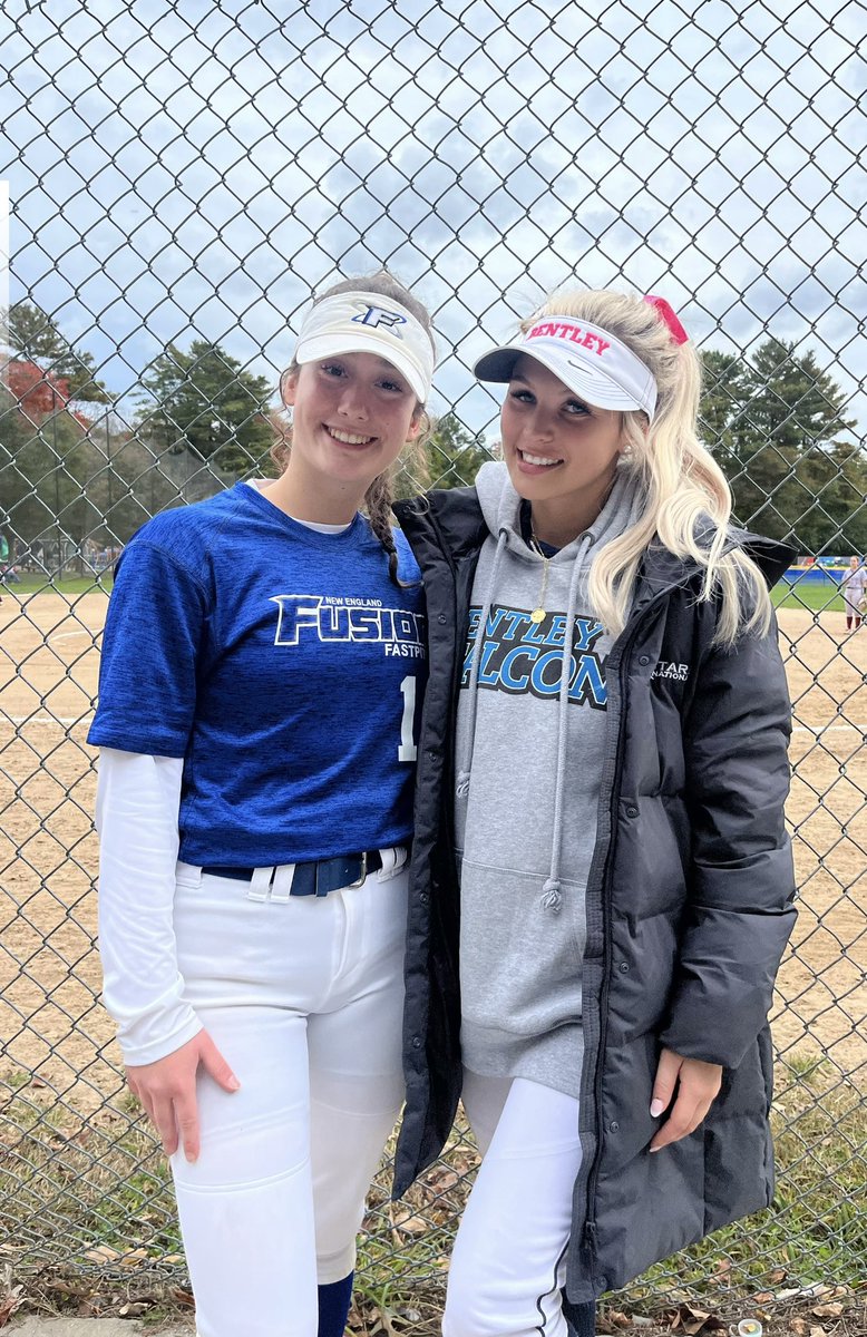 Alexagross2024's tweet photo. After a fun weekend of playing, I got meet and cheer on one of my soon to be teammates at her game !!💙💙@BentleyFalcons https://t.co/z27gQjgXaM