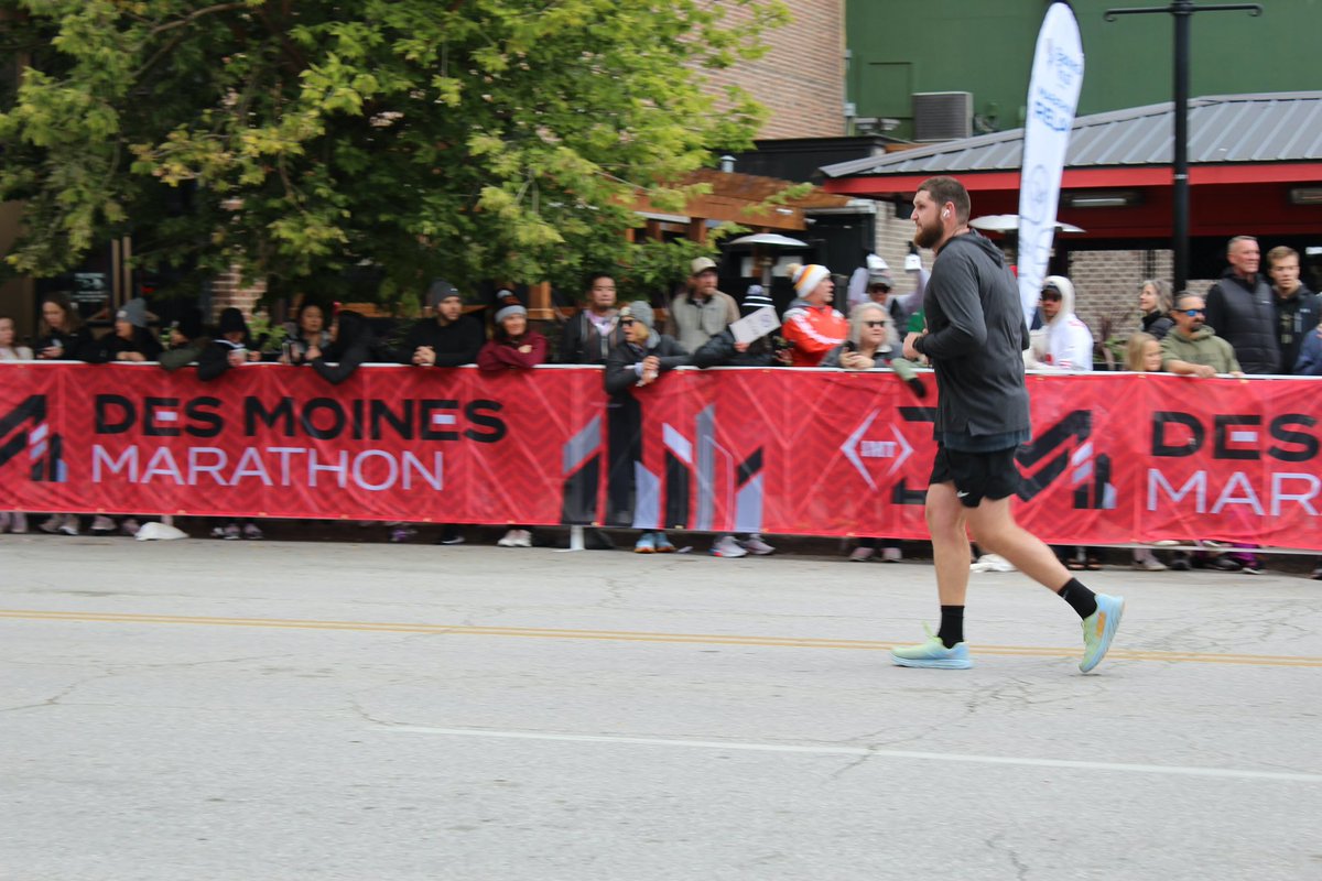 Sean Foster tweet media