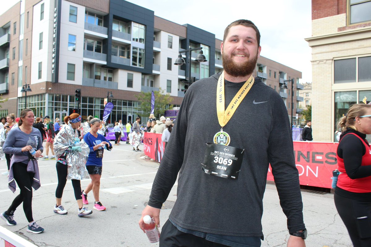 Sean Foster tweet media