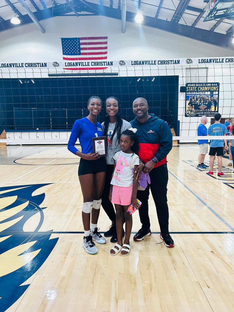 macparksvball's tweet photo. Praise God! My parents raised me to be humble, yet be myself. I love to laugh 😆 and smile with my friends, and I won’t let anyone take my joy no matter how much they try. Thank you to my family and friends for supporting me throughout my High School Volleyball 🏐 career. https://t.co/PCmeExU4T7