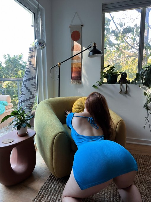 New living room 💕✨ https://t.co/4X1xvjqYFQ