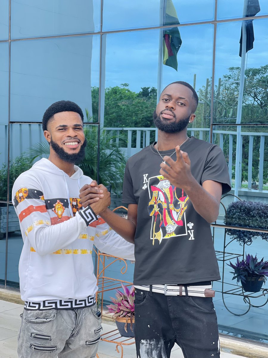 2kay_teldem's tweet photo. One Love 🤍🖤 with ma Broski @1realbanero ❤️
#Teldem !!!
#Mmoh !!! https://t.co/ieyb0SUnoU