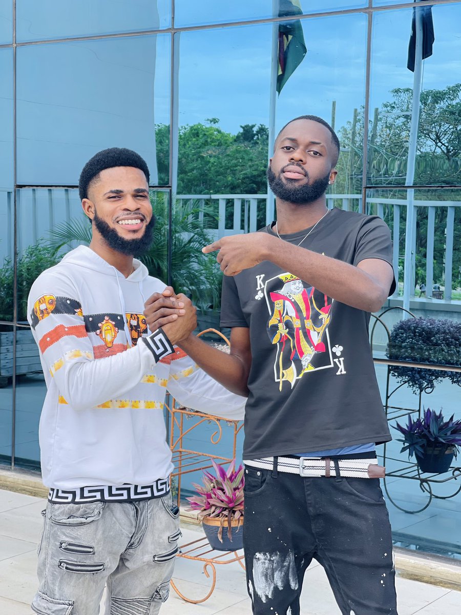 2kay_teldem's tweet photo. One Love 🤍🖤 with ma Broski @1realbanero ❤️
#Teldem !!!
#Mmoh !!! https://t.co/ieyb0SUnoU