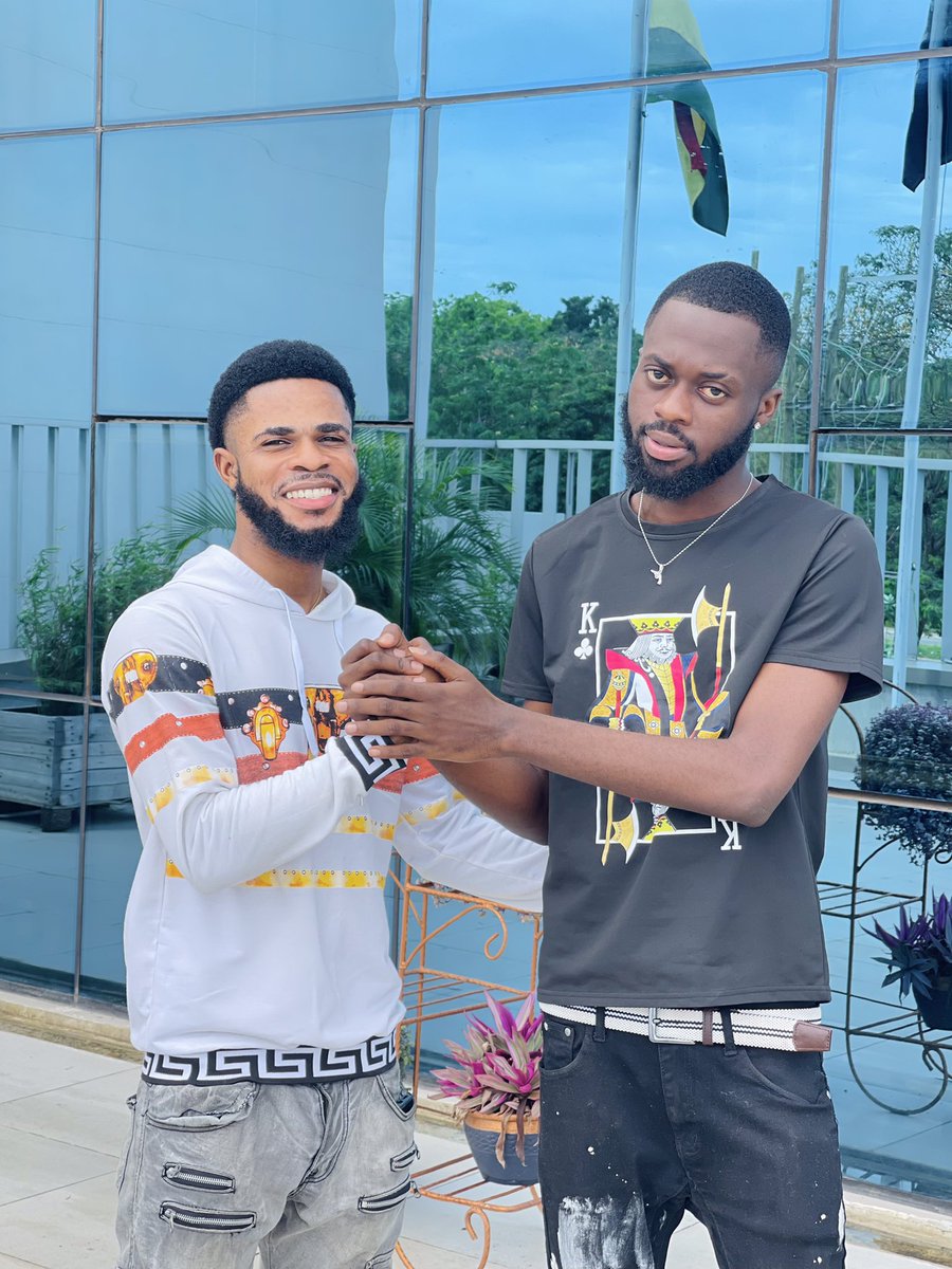 2kay_teldem's tweet photo. One Love 🤍🖤 with ma Broski @1realbanero ❤️
#Teldem !!!
#Mmoh !!! https://t.co/ieyb0SUnoU