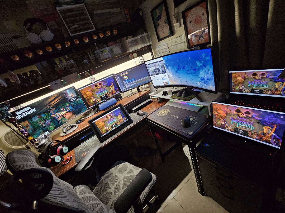 When you have no friends but realllyy wanted to galleon... 🏴‍☠️🏴‍☠️🏴‍☠️🏴‍☠️
#BeMorePirate
<a href="/SeaOfThieves/">Sea of Thieves</a>
#SeaOfThieves