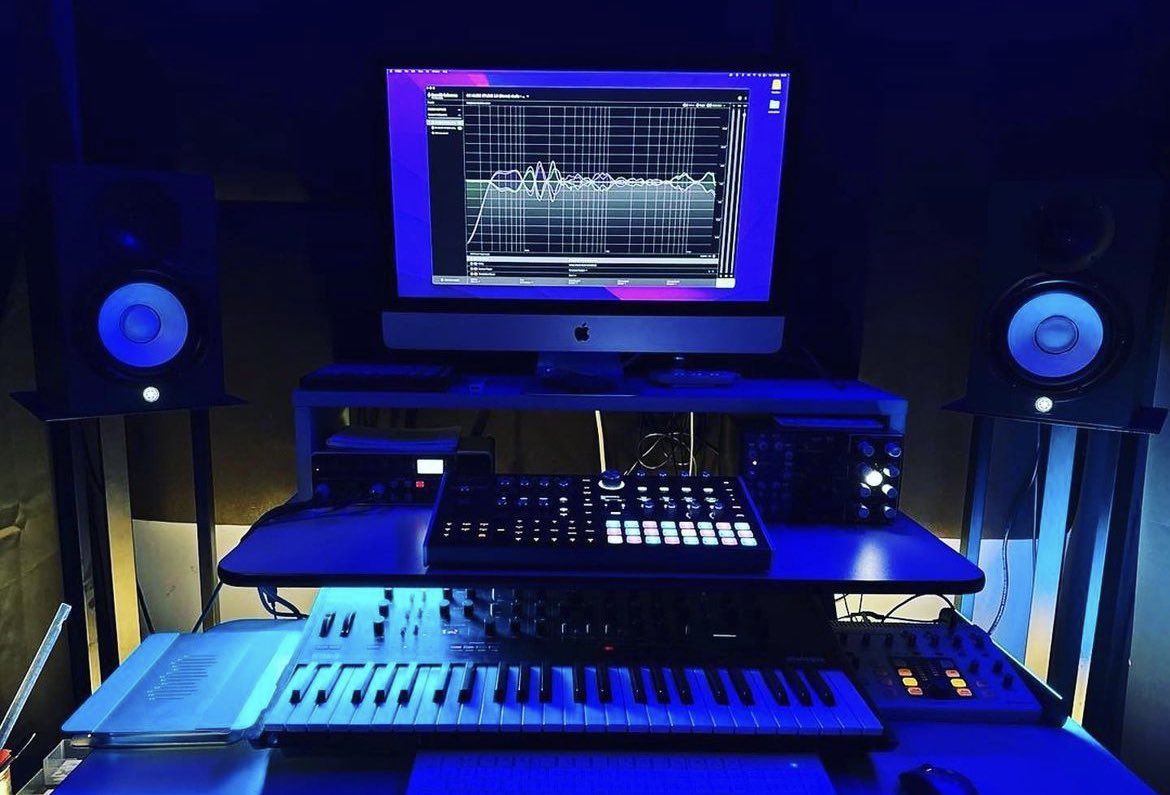 Only Connect tweet media