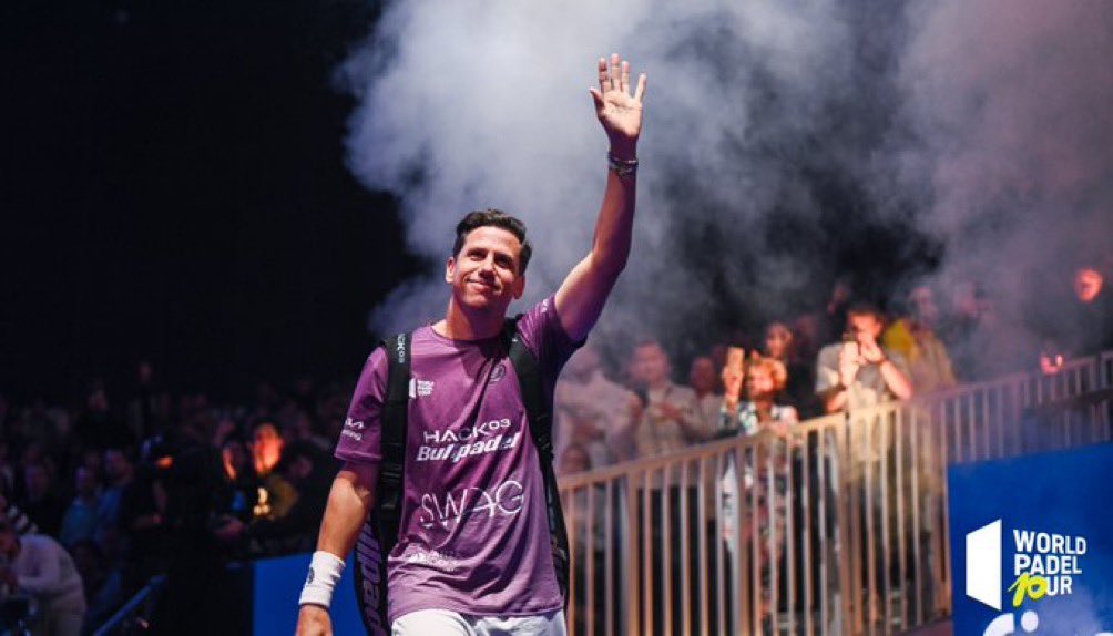 paquito_navarro's tweet photo. Thanks Netherlands for the week 🩵

Enhorabuena Stupa/Martín por el título y vuestro año 👏🏻👏🏻👏🏻.

Nosotros a seguir @Chingoland_ , gran torneo y a seguir que va a caer 🐭 🎸 https://t.co/foElQIgPyL